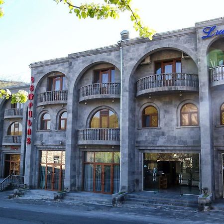 Lara Hotel Goris Buitenkant foto