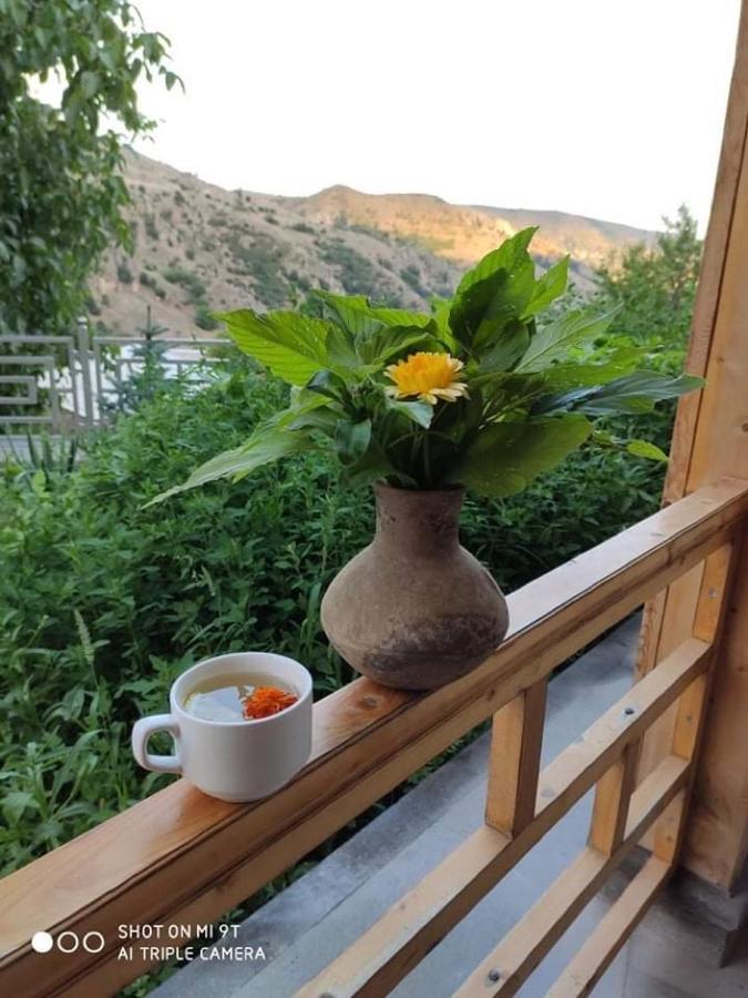 Lara Hotel Goris Buitenkant foto