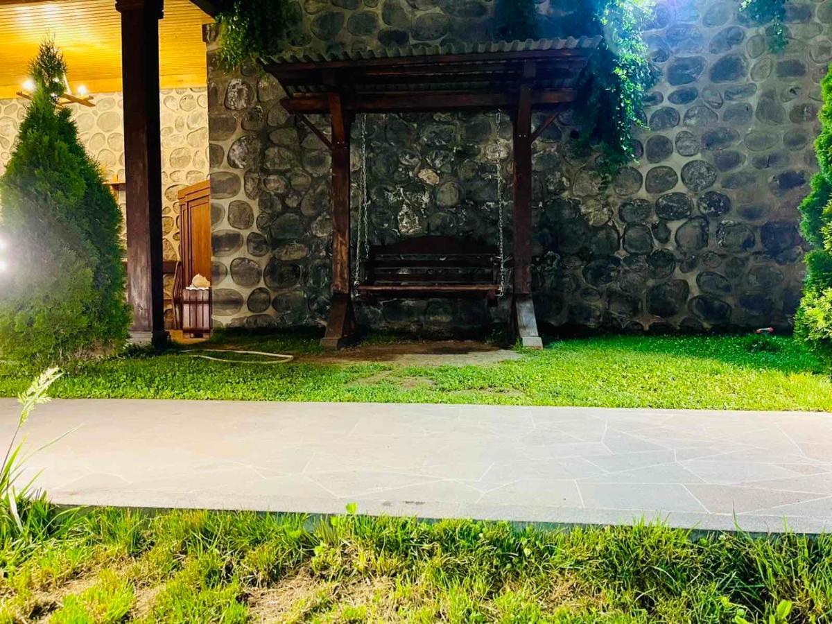 Lara Hotel Goris Buitenkant foto