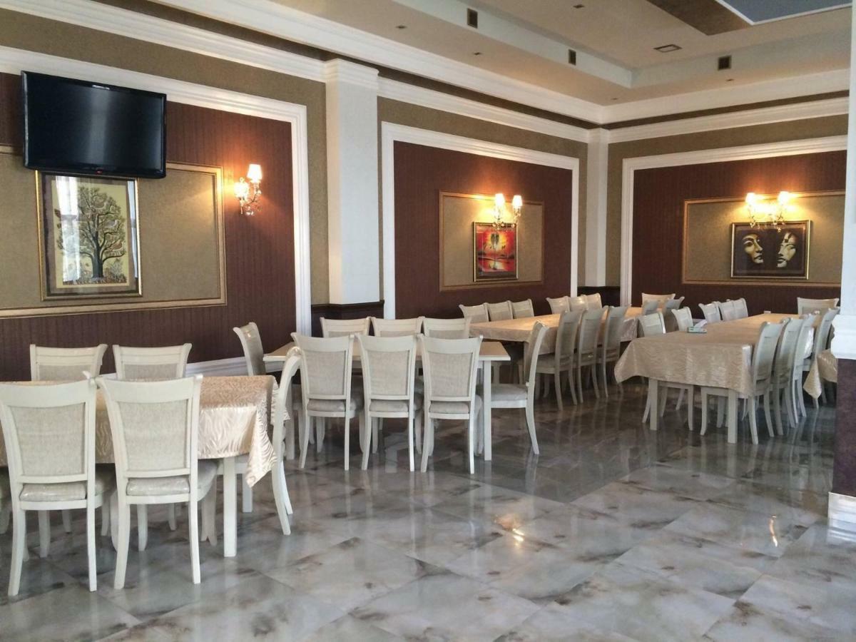 Lara Hotel Goris Buitenkant foto