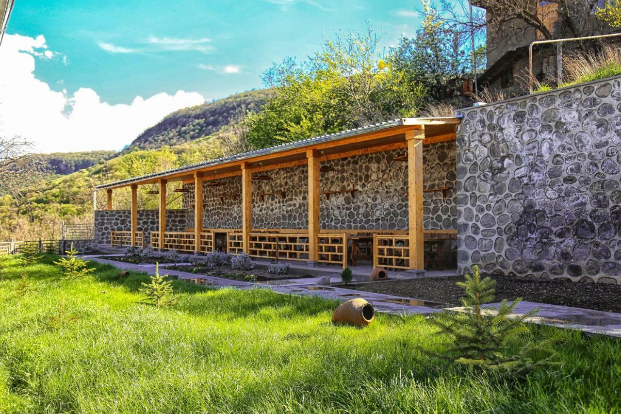 Lara Hotel Goris Buitenkant foto
