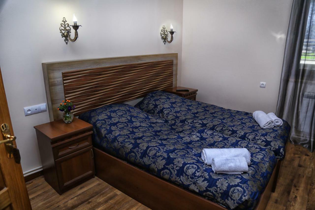 Lara Hotel Goris Buitenkant foto