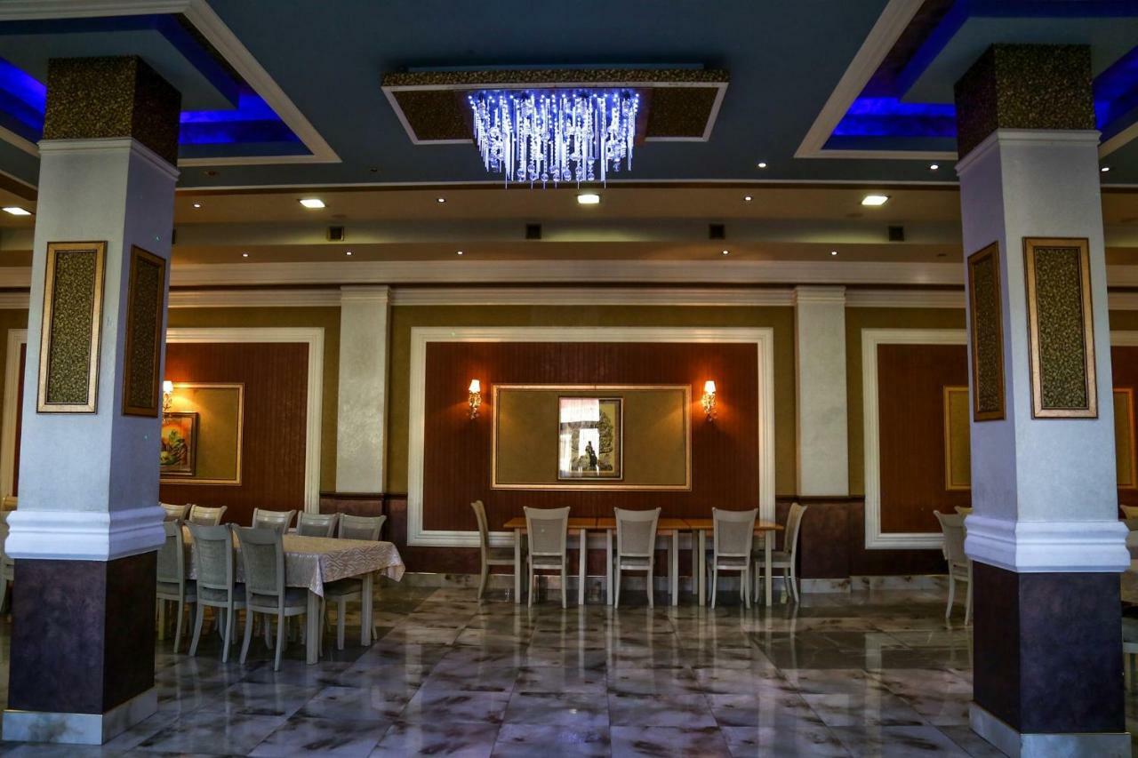 Lara Hotel Goris Buitenkant foto